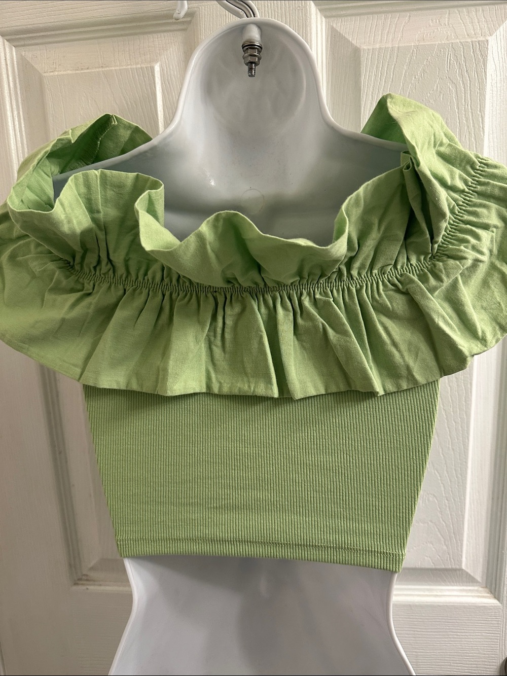 NWT Zara Light Green Off-Shoulder Ruffle Crop Top Size Small - Picture 6 of 7